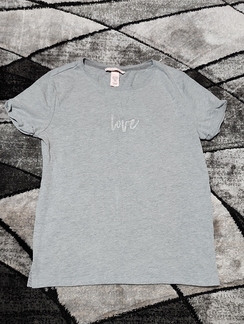 VICTORIA SECRET 2018 "LOVE" GLITTER HOLOGRAPHIC ROLLED/CUFF SHORT-SLEEVE TOP